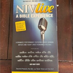 NIV Live: A Bible Experience Audio Set